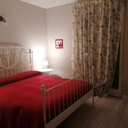 Bilocale Papavero, Magnolia O Girasole Сан Феличе дел Бенако Екстериор снимка