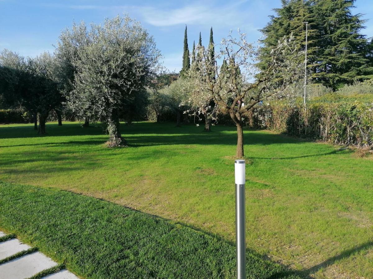 Bilocale Papavero, Magnolia O Girasole Сан Феличе дел Бенако Екстериор снимка